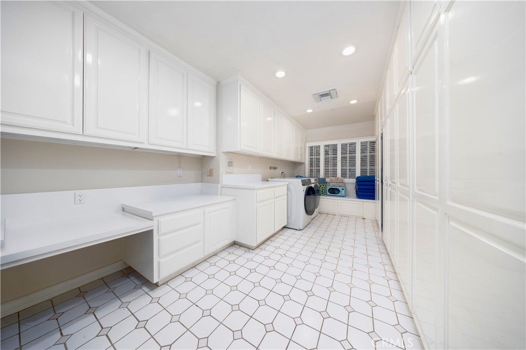1531 Rodeo Road Arcadia, CA 91006 - Photo 8 of 29