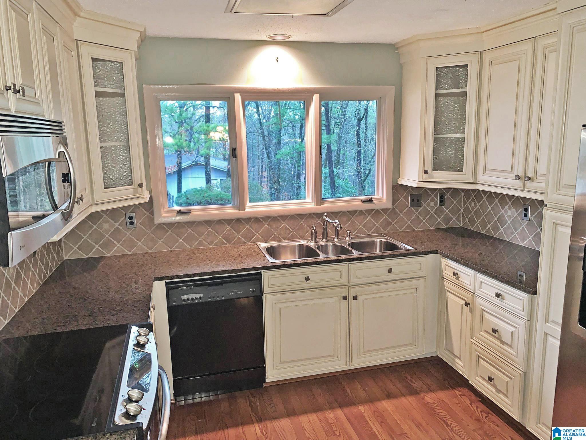 5004 Kerry Downs Road Birmingham, AL 35242 - Photo 8 of 37