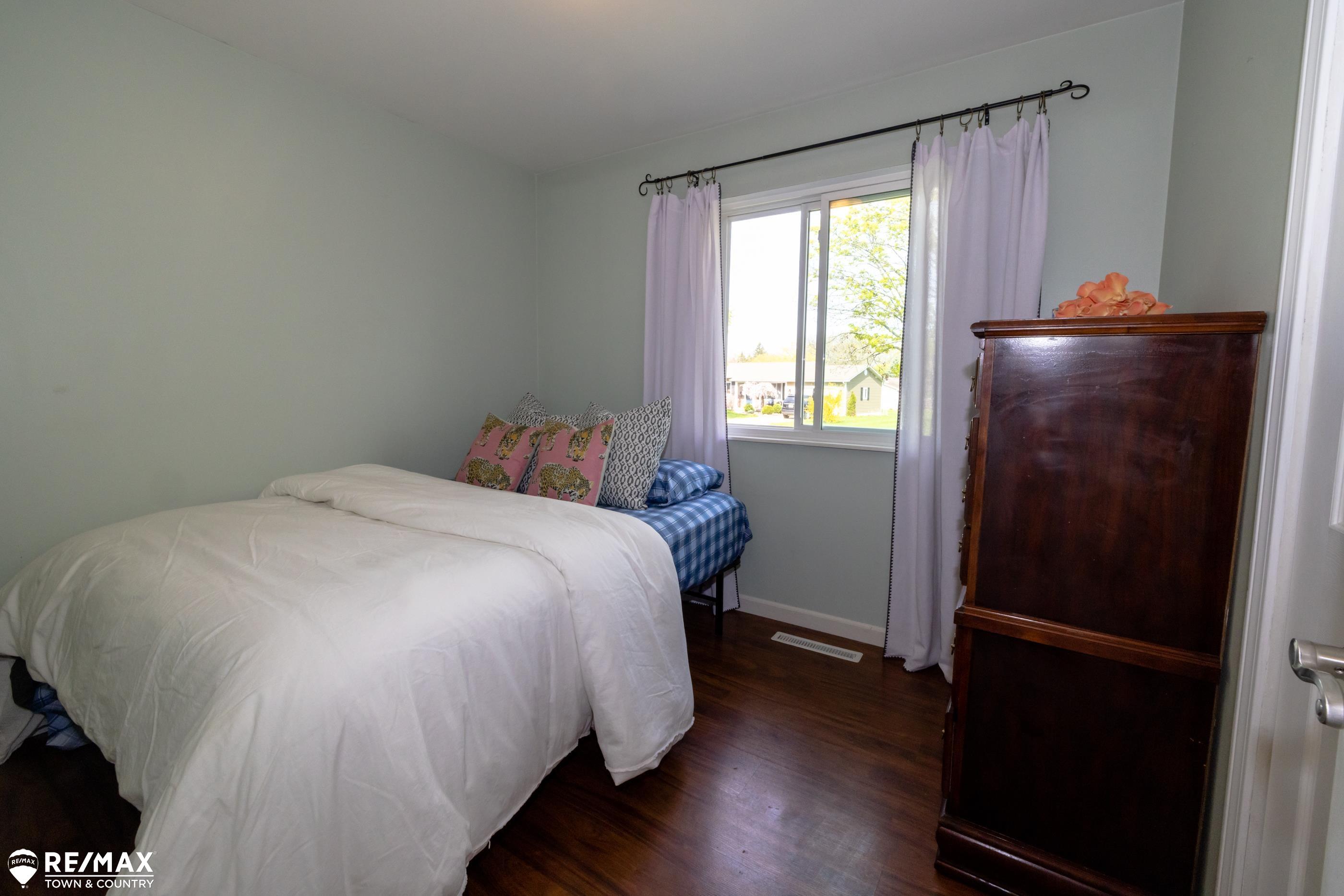 557 Spring Lane Flushing, MI 48433 - Photo 21 of 37