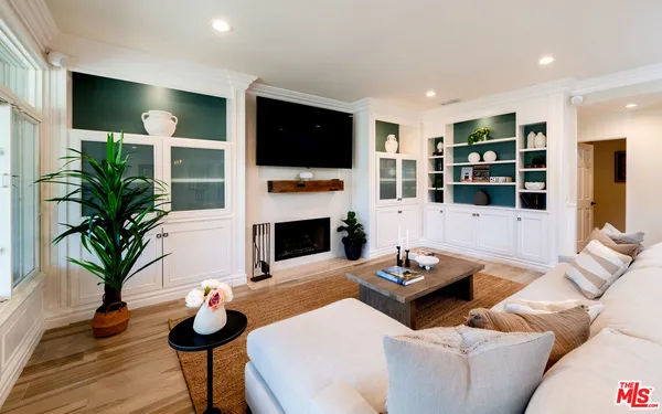 $3,595,000 | 29402 Deerview Court, Agoura Hills, CA 91301