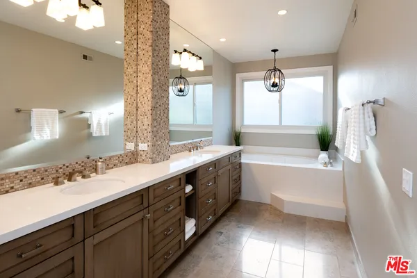 $3,595,000 | 29402 Deerview Court, Agoura Hills, CA 91301