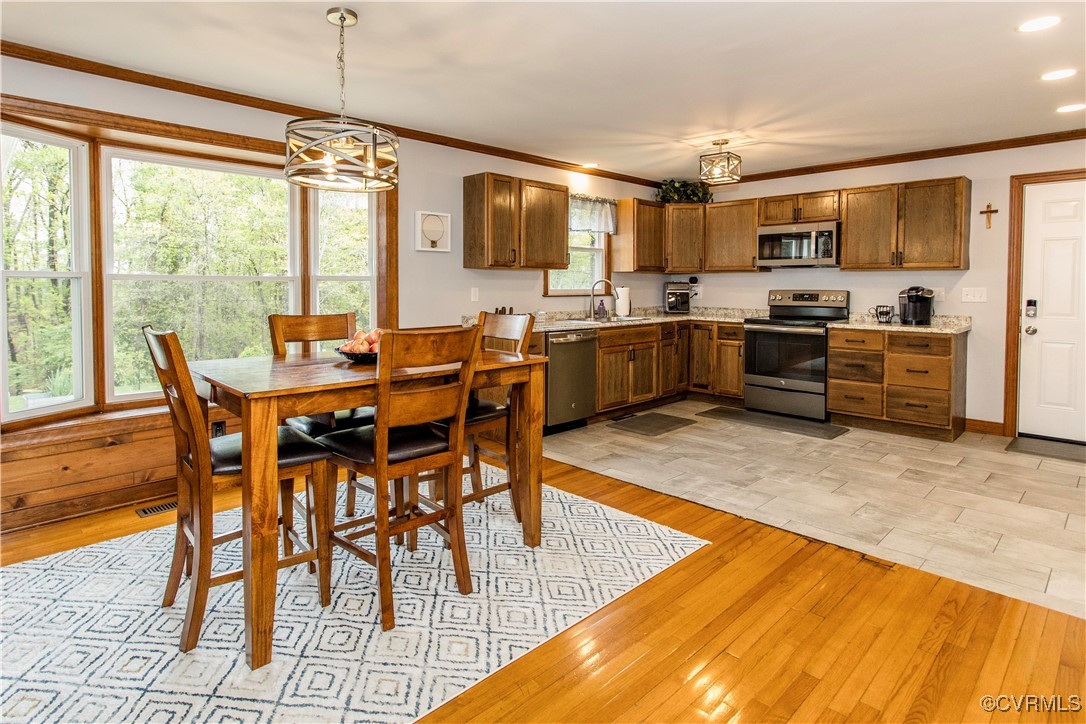 616 Rebel Ridge Road Colonial Heights, VA 23834 - Photo 13 of 38
