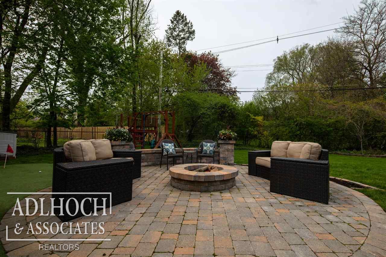 1059 Devonshire Road Grosse Pointe, MI 48230 - Photo 35 of 39 31380288-34.JPG