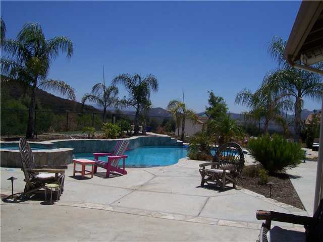 17235 Rising Dale Way Ramona, CA 92065 - Photo 14 of 20 Gallery Image 14