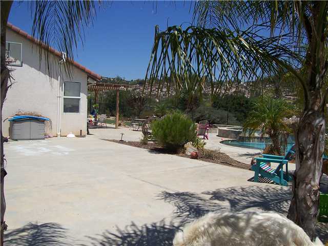 17235 Rising Dale Way Ramona, CA 92065 - Photo 16 of 20 Gallery Image 16