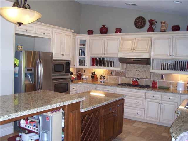 17235 Rising Dale Way Ramona, CA 92065 - Photo 4 of 20 Gallery Image 4