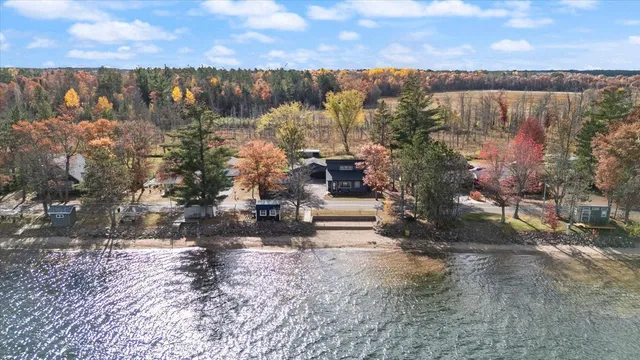 $769,900 | 36318 Lakeland Road, Sturgeon Lake, MN 55783