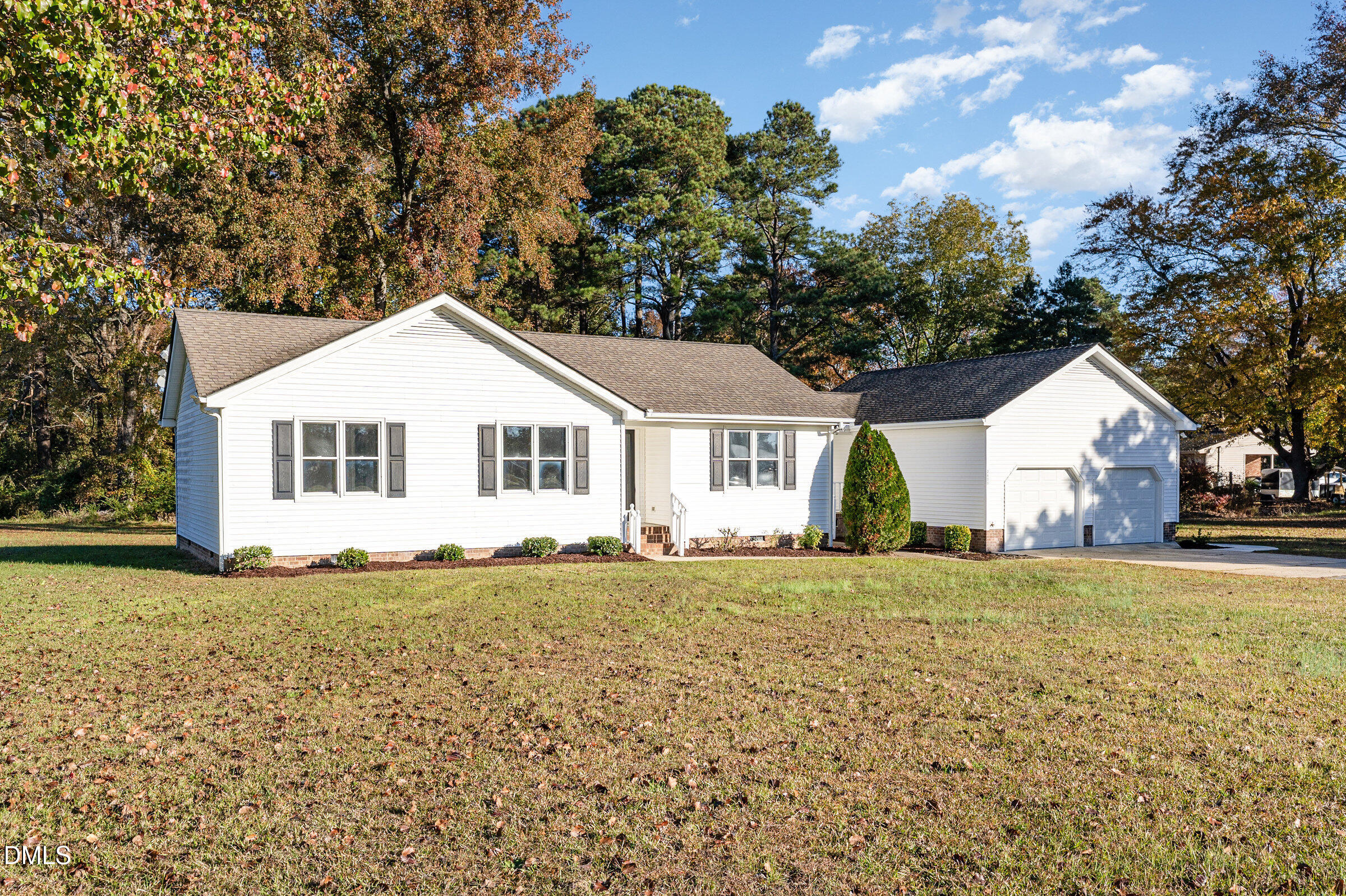 2600 Jack Road Clayton, NC 27520 - Photo 2 of 36 002_wag01152-edit_79