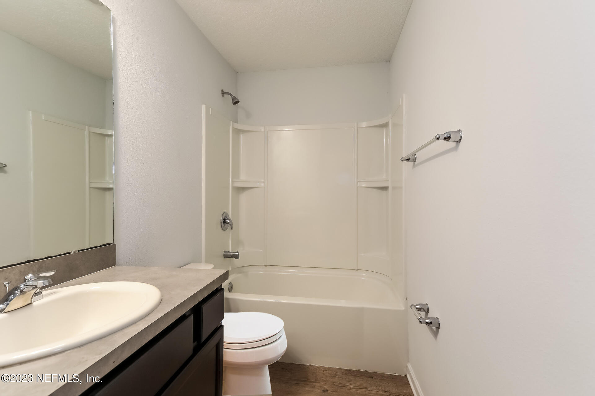 8277 Rigel Road Jacksonville, FL 32216 - Photo 10 of 15 026-photo-primary-bathroom-12384299