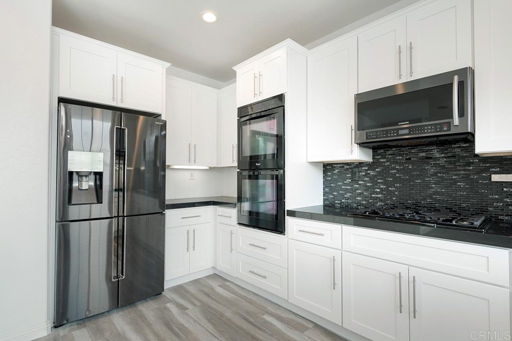 1238 Silver Hawk Way Chula Vista, CA 91915 - Photo 13 of 56