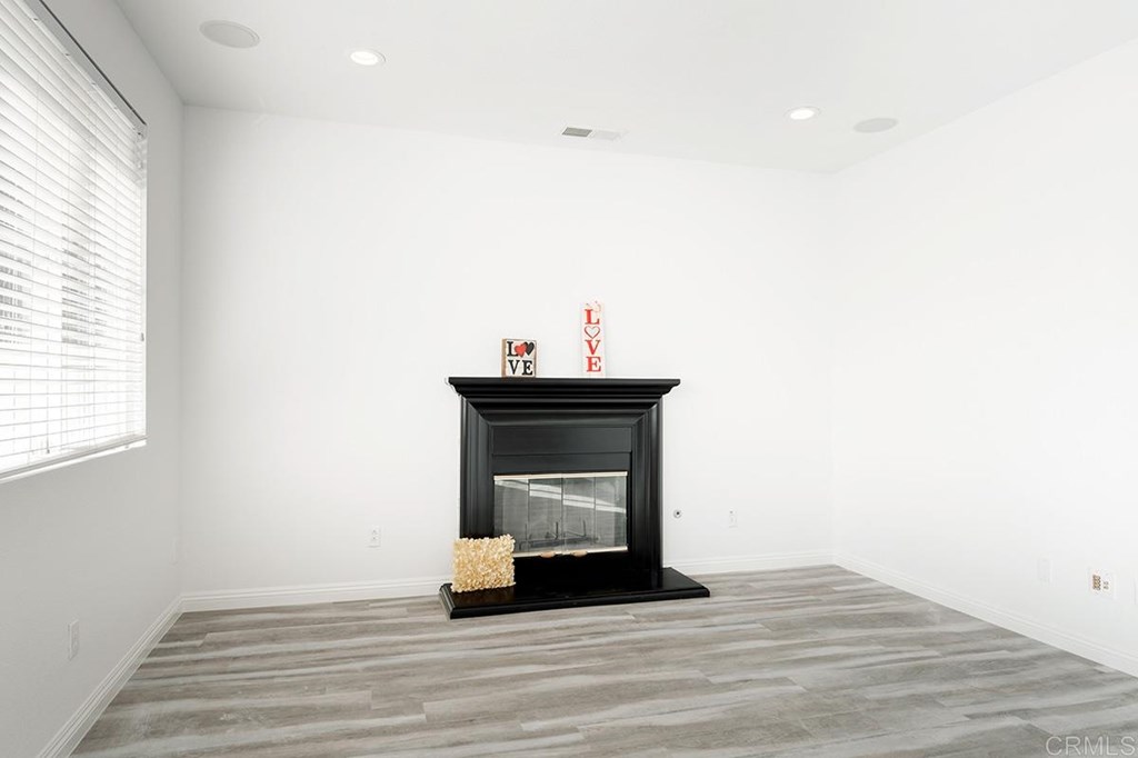 1238 Silver Hawk Way Chula Vista, CA 91915 - Photo 9 of 56