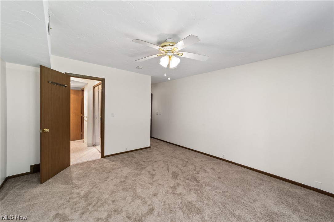 4675 Mayfield Road, Unit D South Euclid, OH 44121 - Photo 12 of 28 Primary bedroom