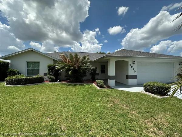 $249,900 | 2220 Jackson Heights Drive, Sebring, FL 33870