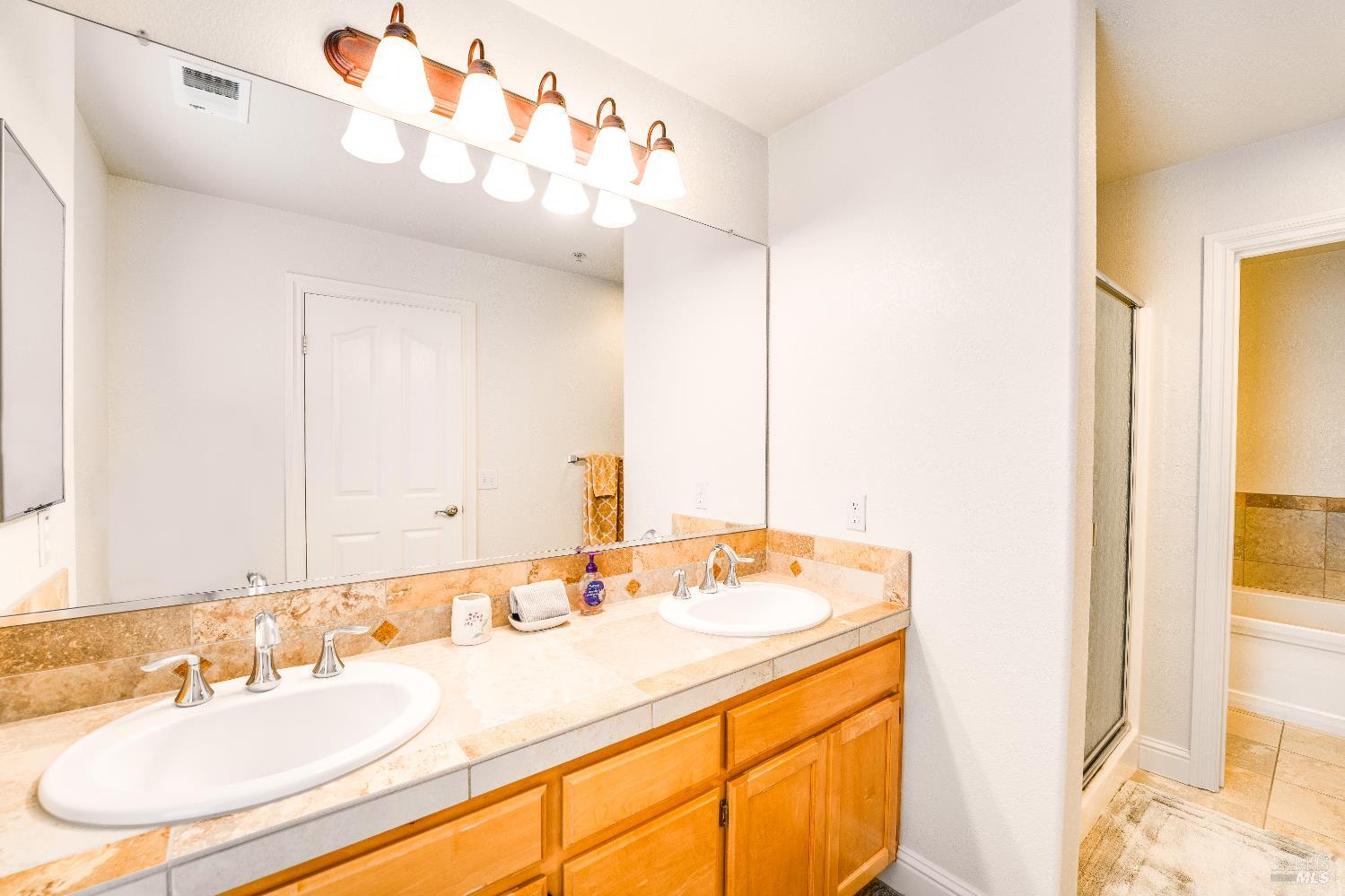 185 Johnson Street Windsor, CA 95492 - Photo 12 of 13