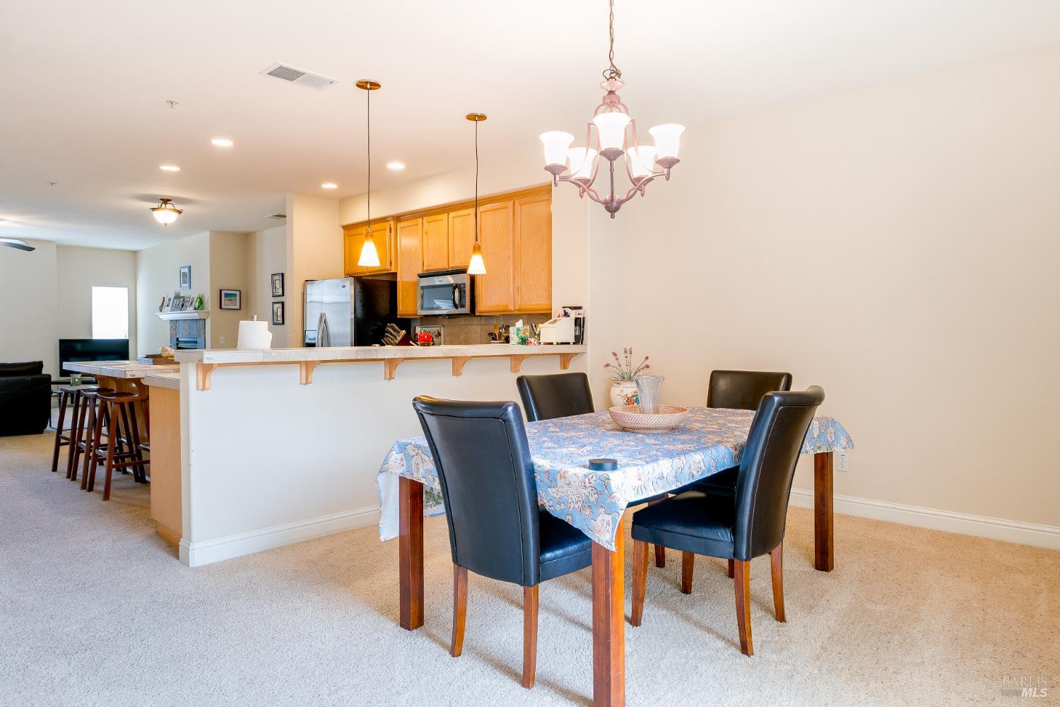 185 Johnson Street Windsor, CA 95492 - Photo 3 of 13