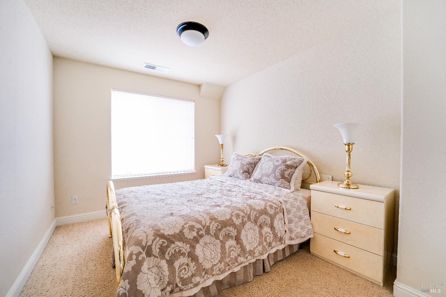 185 Johnson Street Windsor, CA 95492 - Photo 7 of 13