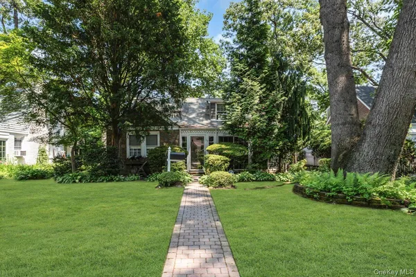 $579,000 | 110 Connecticut Avenue, Freeport, NY 11520