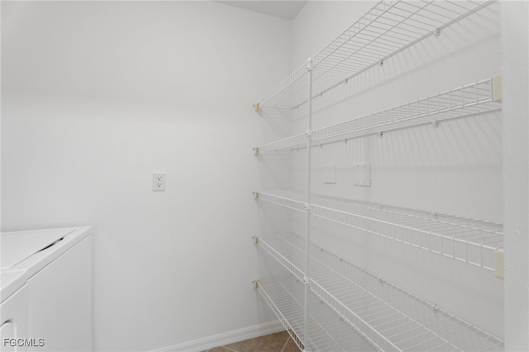 4336 Bellasol Circle, Unit 2911 Fort Myers, FL 33916 - Photo 22 of 45 a view of small space
