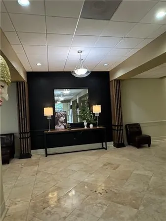 $1,300 | 1205 St Charles Avenue, Unit 802, New Orleans, LA 70130