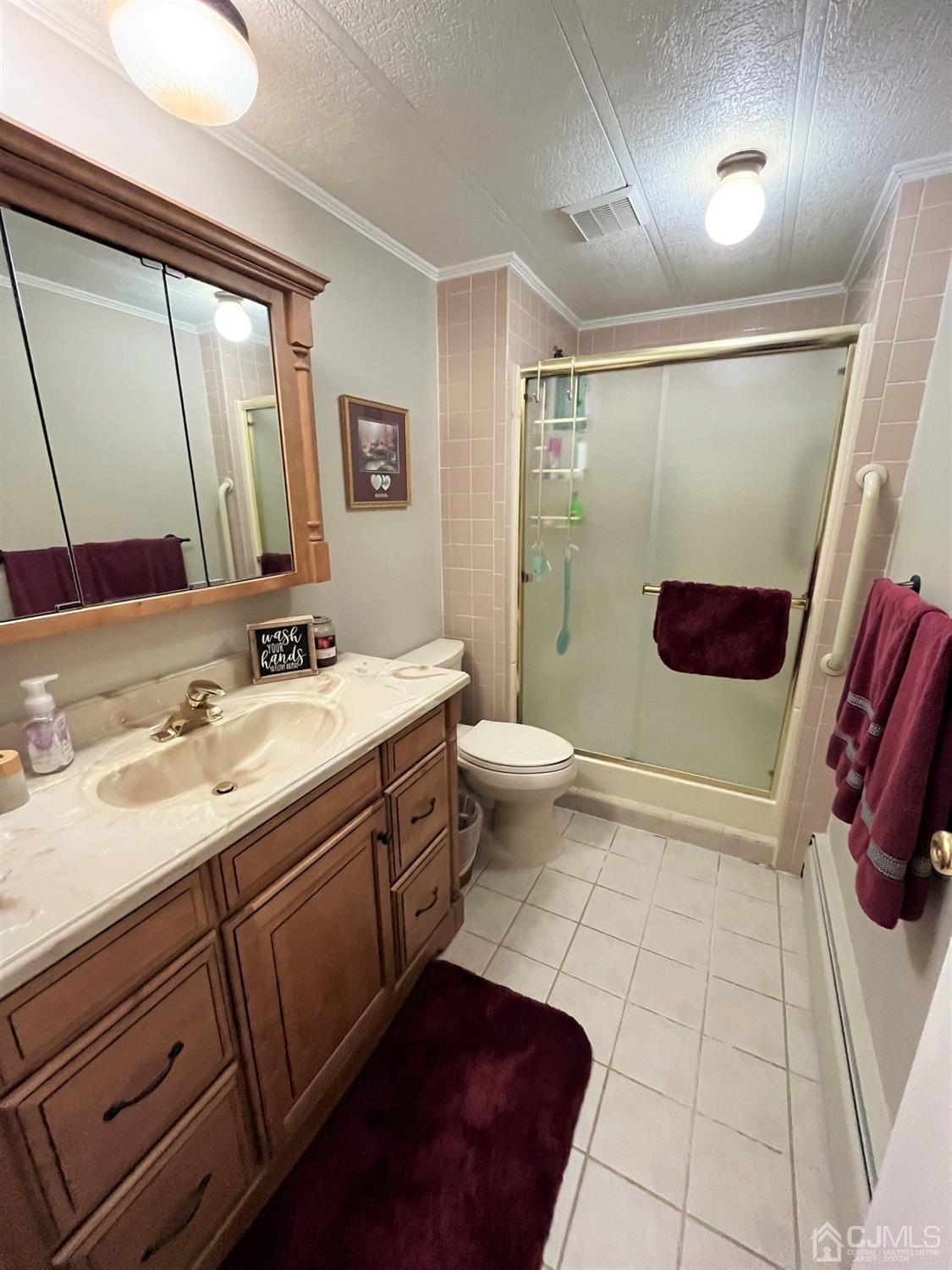 56 Whitman Road North Brunswick, NJ 08902 - Photo 20 of 28 Gallery Image 20