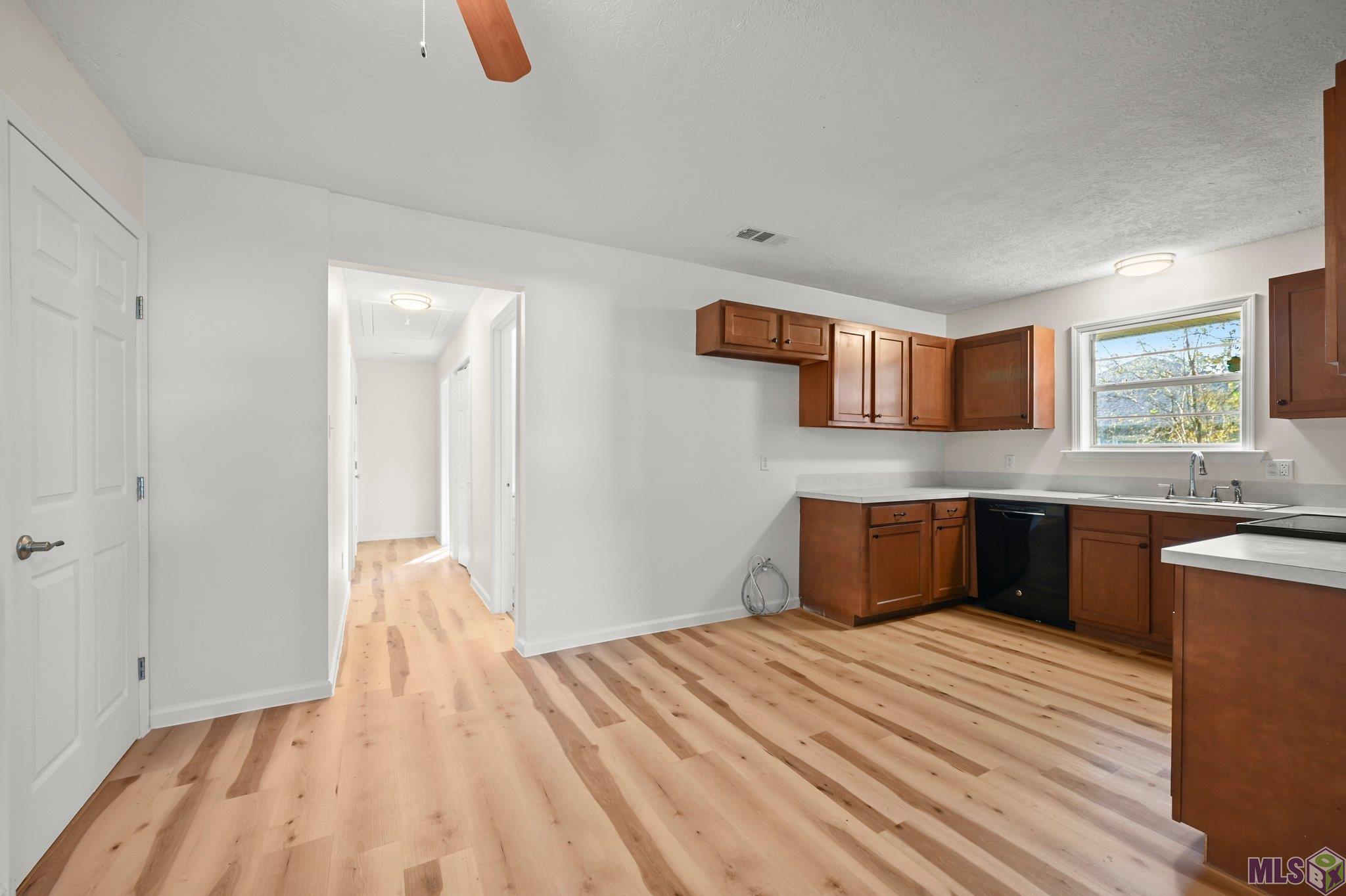 1270 North River Road Denham Springs, LA 70726 - Photo 5 of 17 Gallery Image 5
