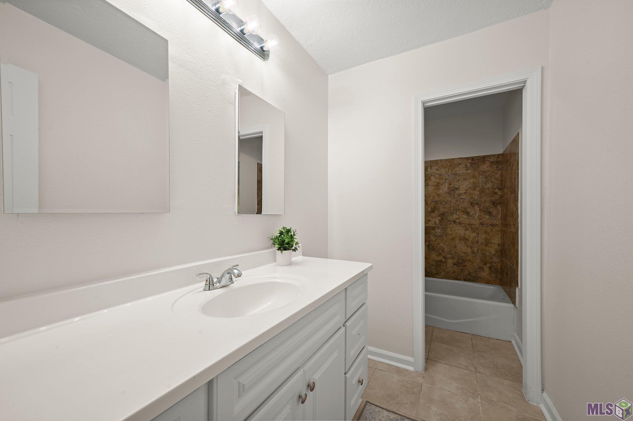 1270 North River Road Denham Springs, LA 70726 - Photo 9 of 17 Gallery Image 9
