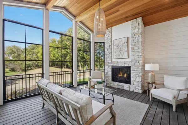 $2,295,000 | 9414 Highway 12, Independence, MN 55328