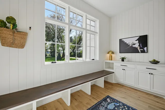 $2,295,000 | 9414 Highway 12, Independence, MN 55328