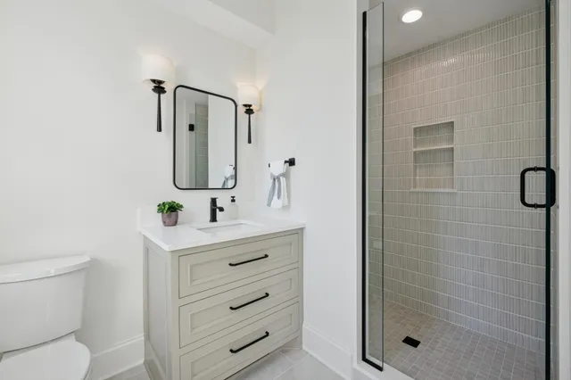 $2,295,000 | 9414 Highway 12, Independence, MN 55328