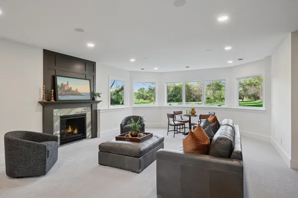 $2,295,000 | 9414 Highway 12, Independence, MN 55328