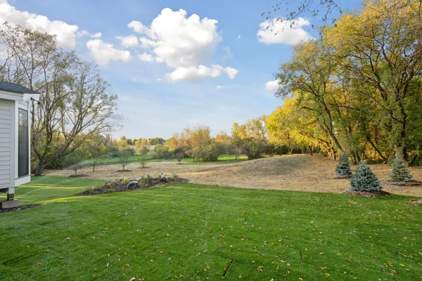 $2,295,000 | 9414 Highway 12, Independence, MN 55328