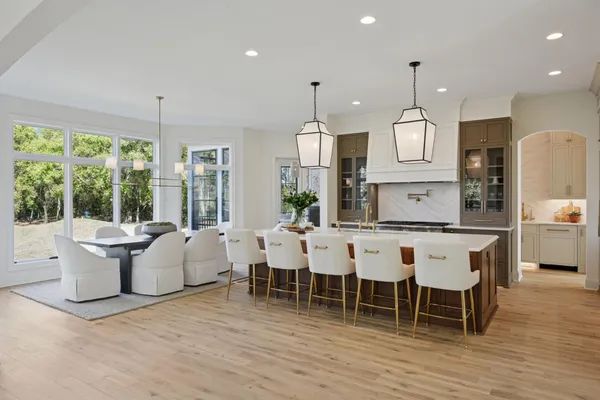 $2,295,000 | 9414 Highway 12, Independence, MN 55328