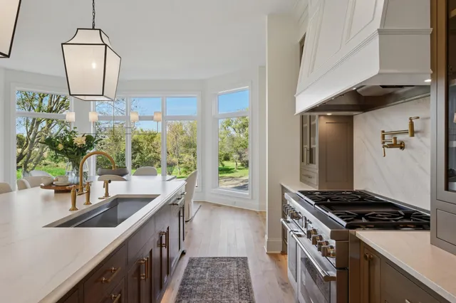 $2,295,000 | 9414 Highway 12, Independence, MN 55328