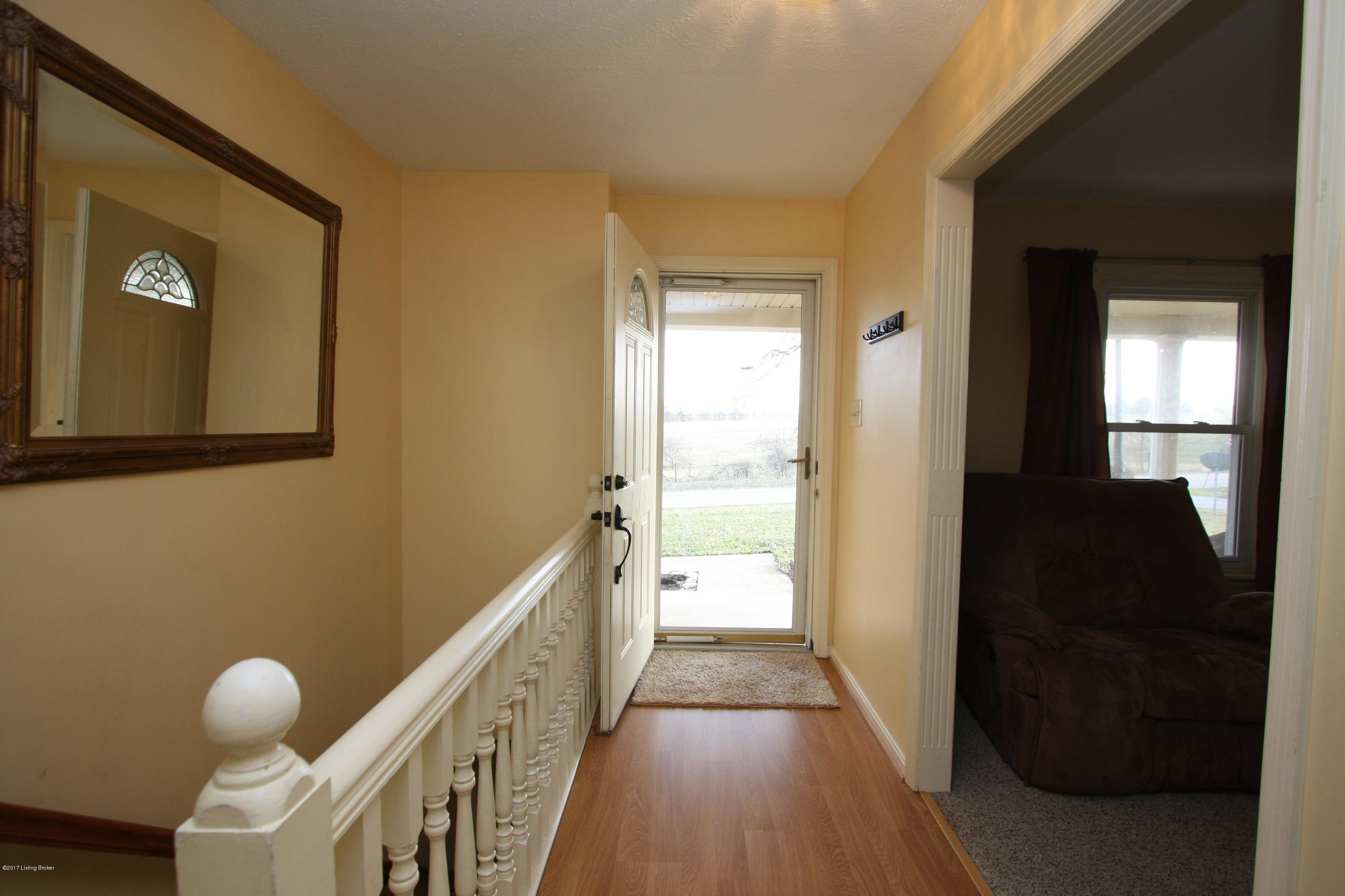 338 Drennon Road New Castle, KY 40050 - Photo 8 of 37 foyer2