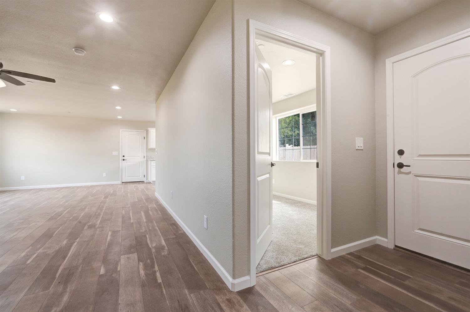2089 North Spruce Road Exeter, CA 93221 - Photo 8 of 26 Gallery Image 8