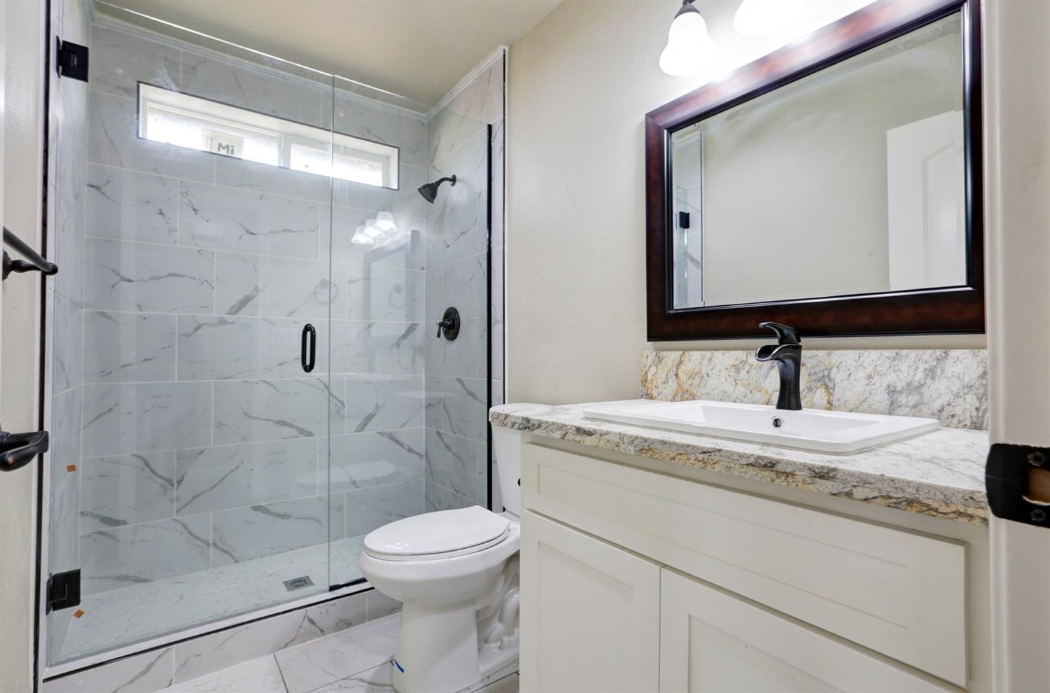 2089 North Spruce Road Exeter, CA 93221 - Photo 10 of 26 Gallery Image 10