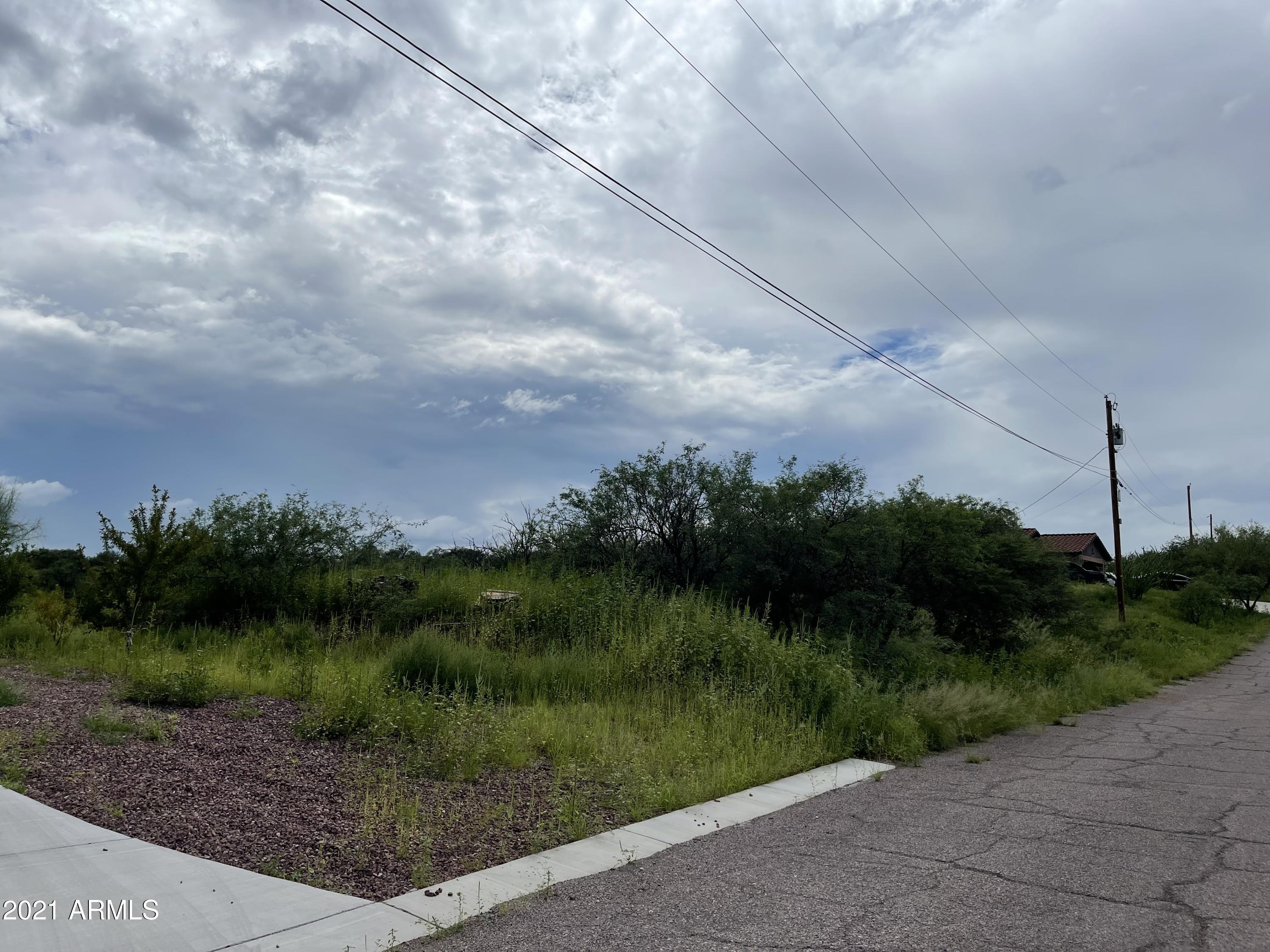 377 Paseo Picamaderos, Unit 79 Rio Rico, AZ 85648 - Photo 1 of 4 378-1
