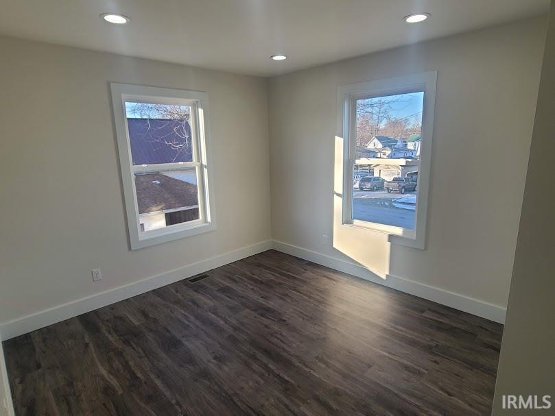 511 West Boston Street Syracuse, IN 46567 - Photo 12 of 20 Gallery Image 12