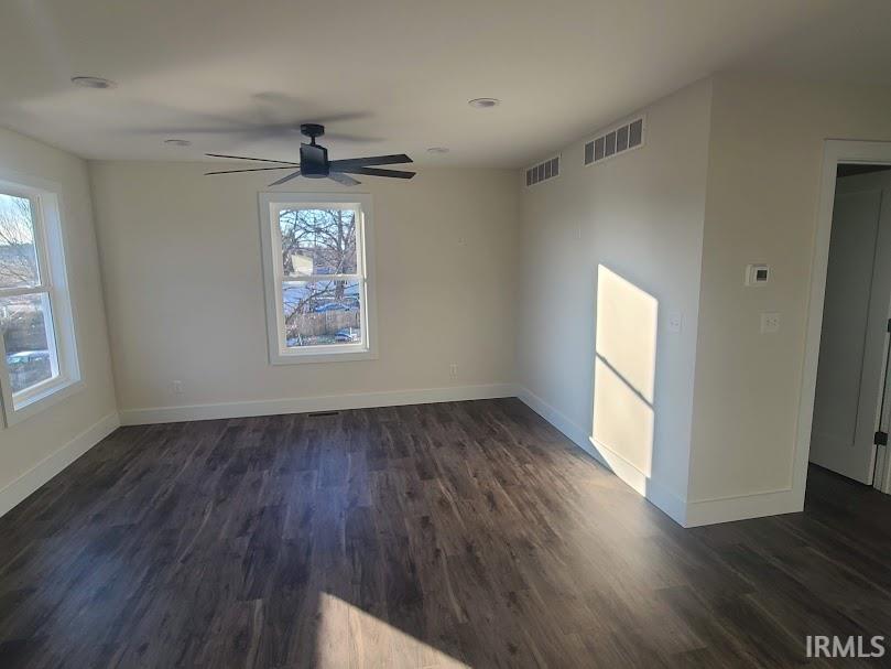 511 West Boston Street Syracuse, IN 46567 - Photo 10 of 20 Gallery Image 10