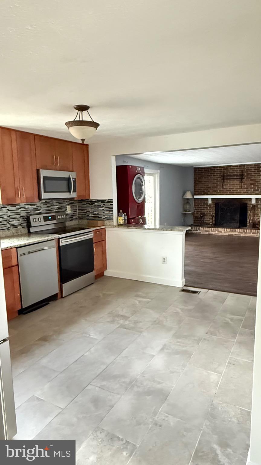 6410 Killarney Street Clinton, MD 20735 - Photo 10 of 55