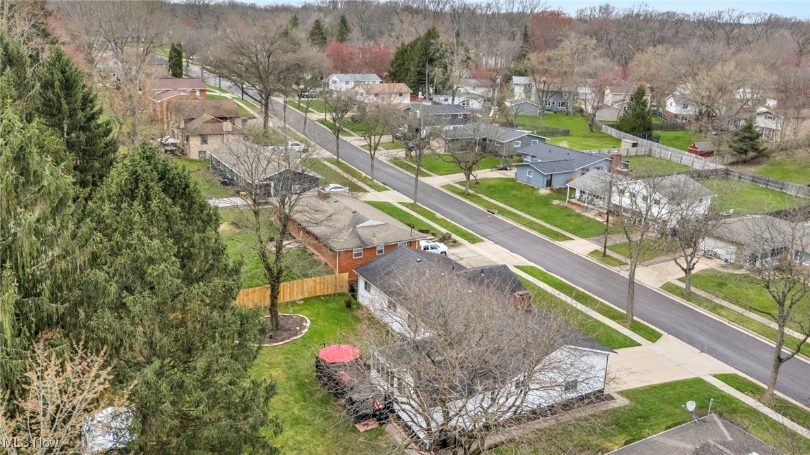 679 Garnette Road Akron, OH 44313 - Photo 42 of 47 Aerial view featuring a residential view