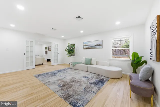 $399,777 | 2 Buckingham Drive, Willingboro, NJ 08046