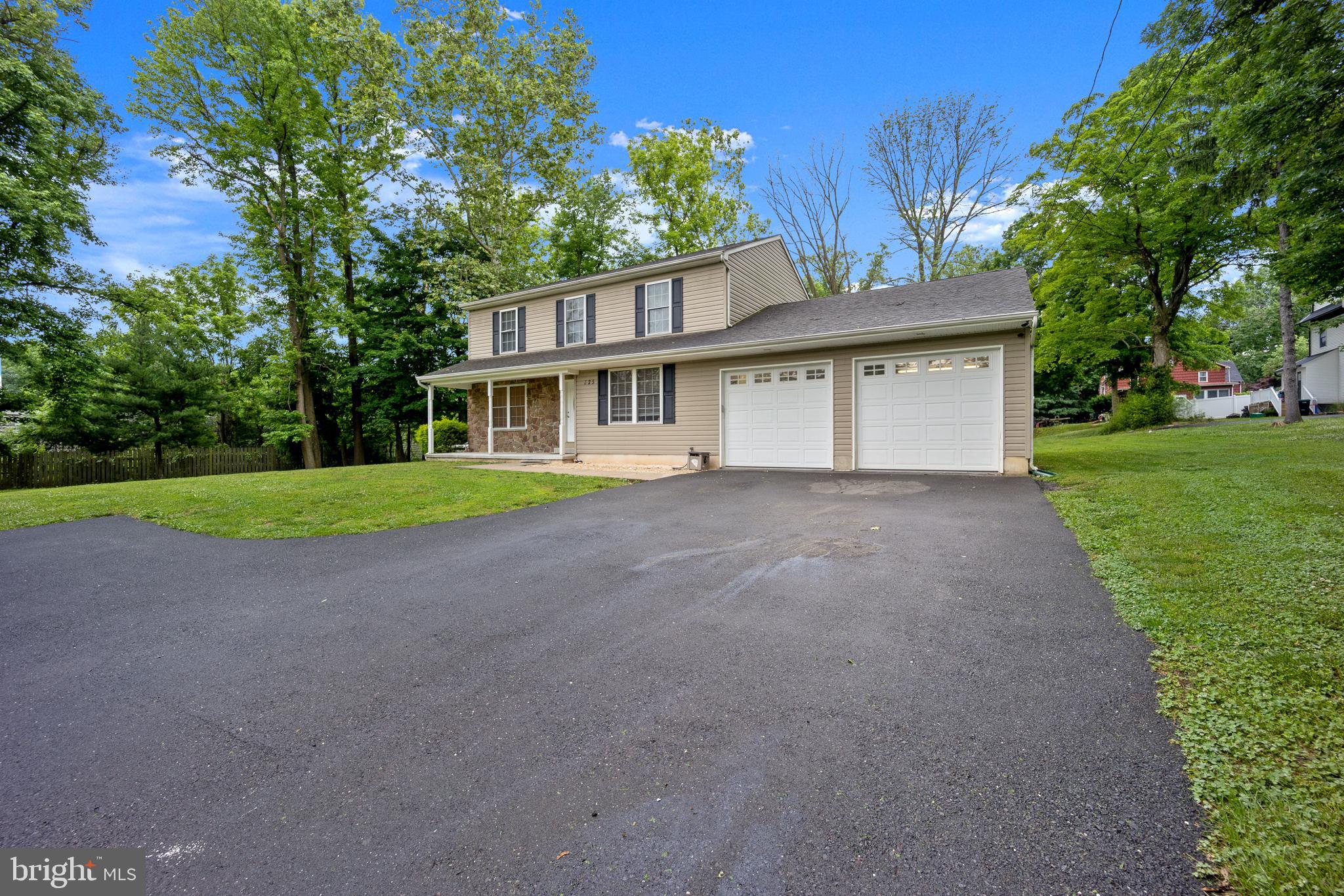 625 Kleckner Road Bensalem, PA 19020 - Photo 3 of 35 Gallery Image 3