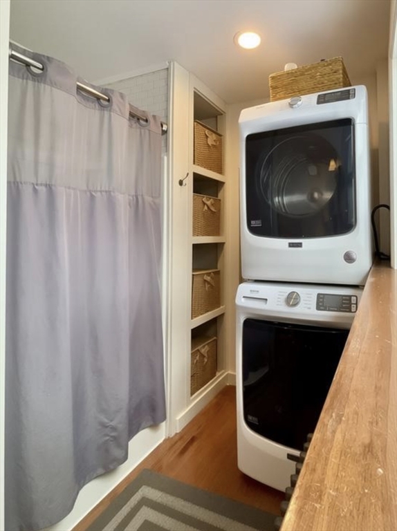 142 Sanders Avenue Lowell, MA 01851 - Photo 22 of 28 a utility room with dryer and washer