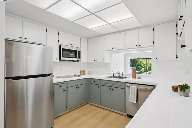 $797,000 | 1230 Ballena Boulevard, Alameda, CA 94501