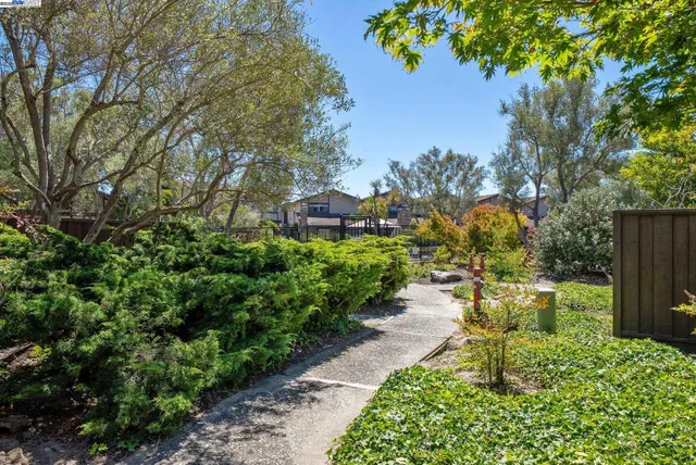 $797,000 | 1230 Ballena Boulevard, Alameda, CA 94501