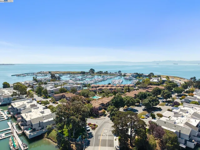 $797,000 | 1230 Ballena Boulevard, Alameda, CA 94501