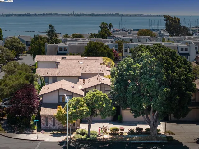$797,000 | 1230 Ballena Boulevard, Alameda, CA 94501