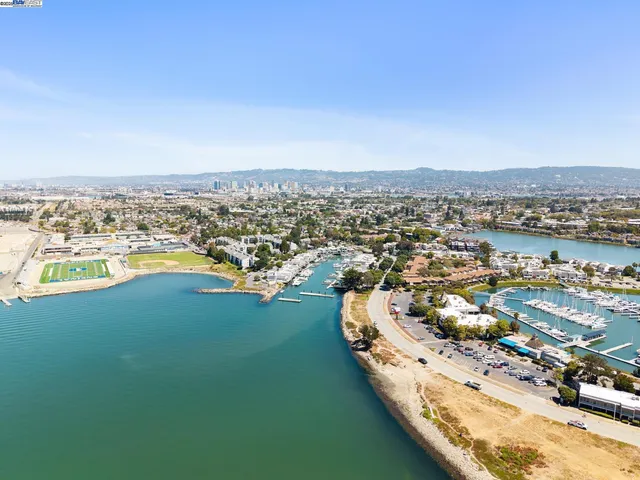 $797,000 | 1230 Ballena Boulevard, Alameda, CA 94501