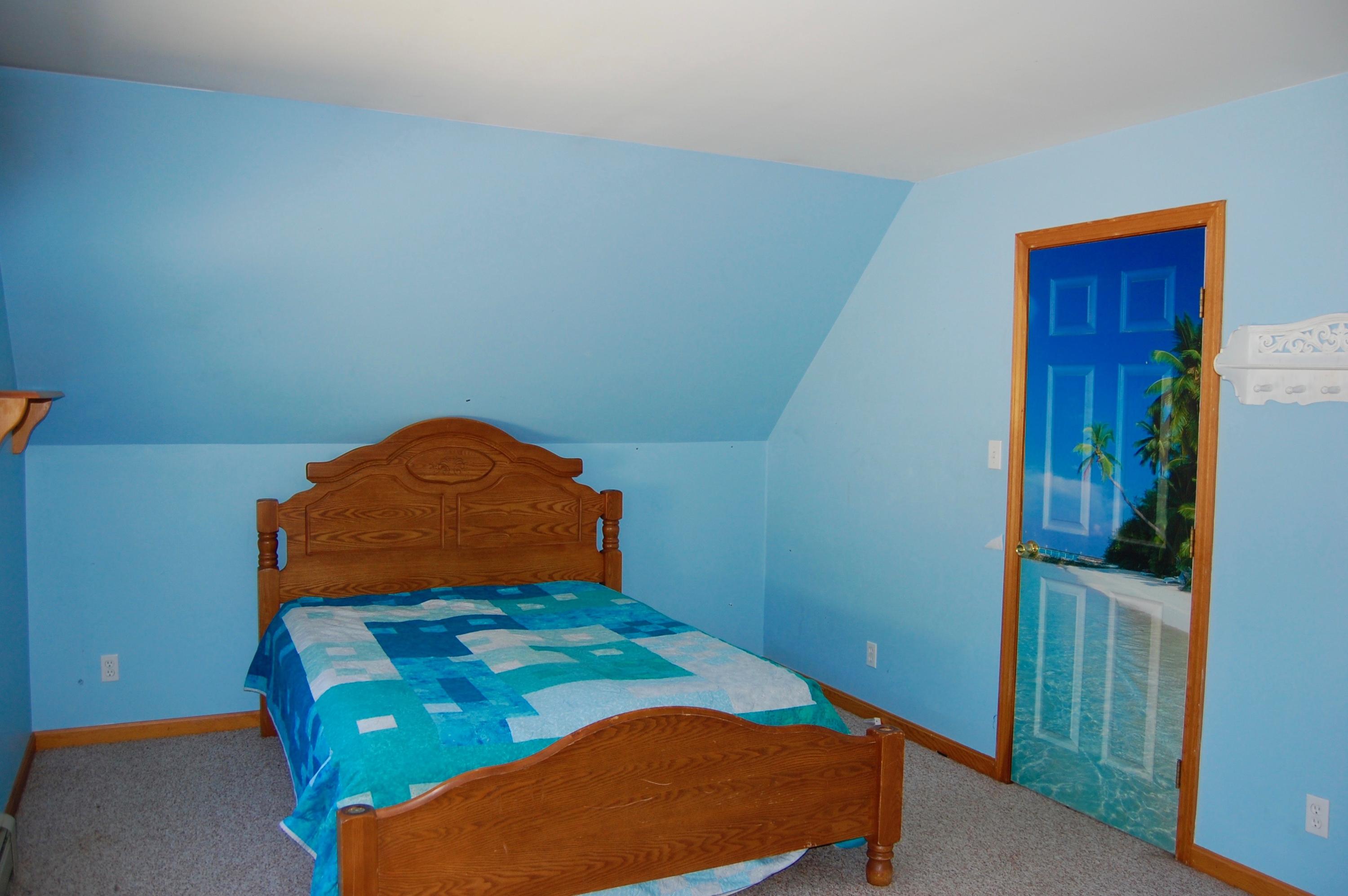 664 Boothby Road Livermore, ME 04253 - Photo 37 of 55 BedBlueUp1